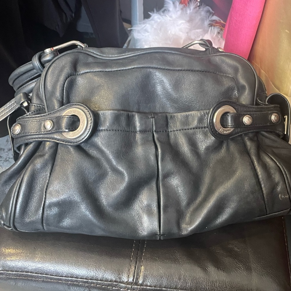 B. Macowsky black purse